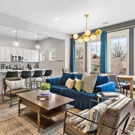 Villa Modern Bliss With Garage By 12 South Restaurants And 2 Miles Broadway